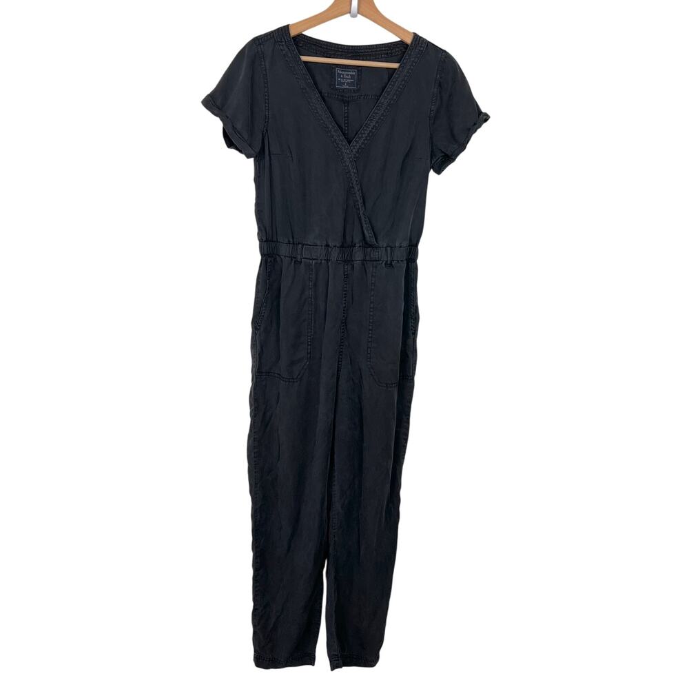 Abercrombie‎ & Fitch Women's Small Lyocell Navy Utility Jumpsuit Short Sleeves